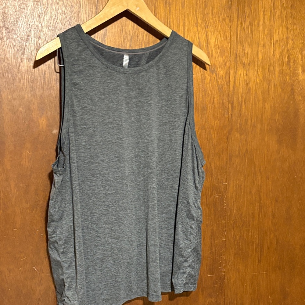 Fabletics Charcoal Women's Muscle Tee